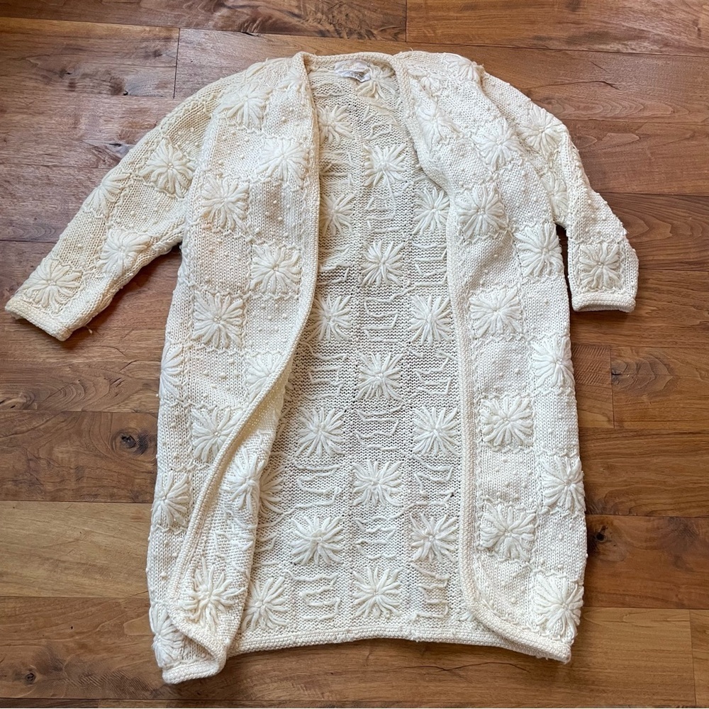 Vintage Cream Flower Textured 100% Wool Duster Long Open Cardigan size Medium - Picture 6 of 12